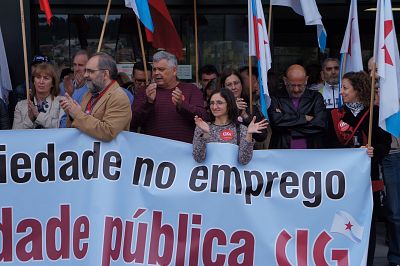 2016 04 27 ProtestaCIGsanidadePublicaCunqueiroVigo18.JPG